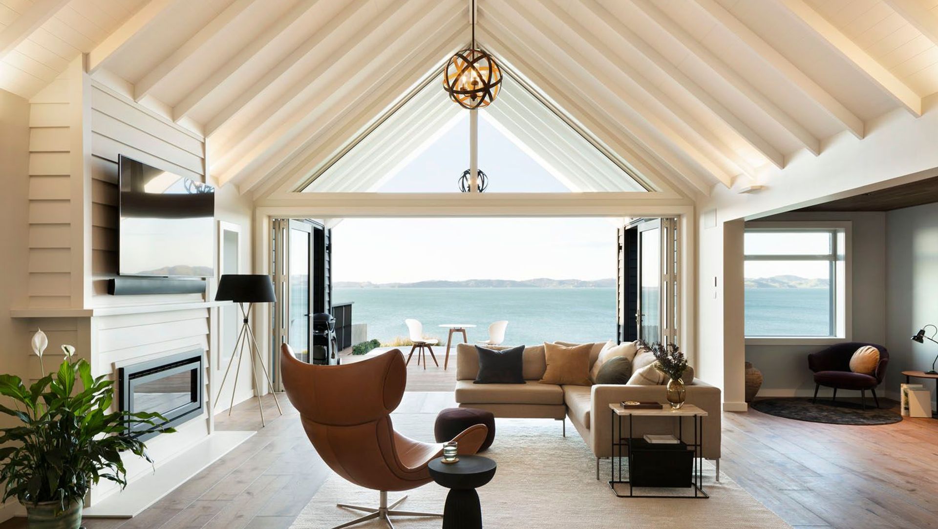 Beachlands House banner