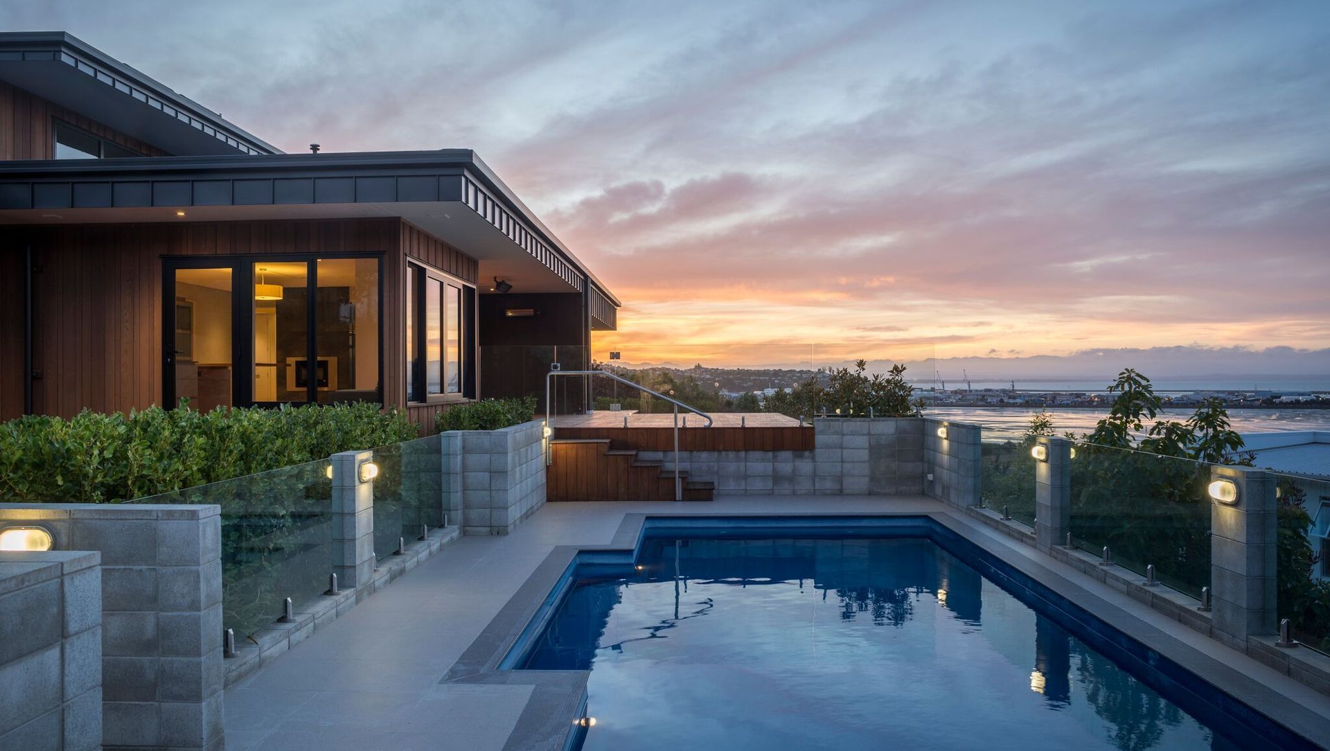 Havenview Road, Nelson banner