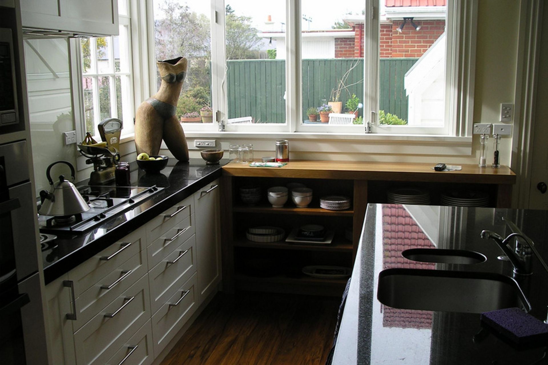 Mixing kitchen joinery styles