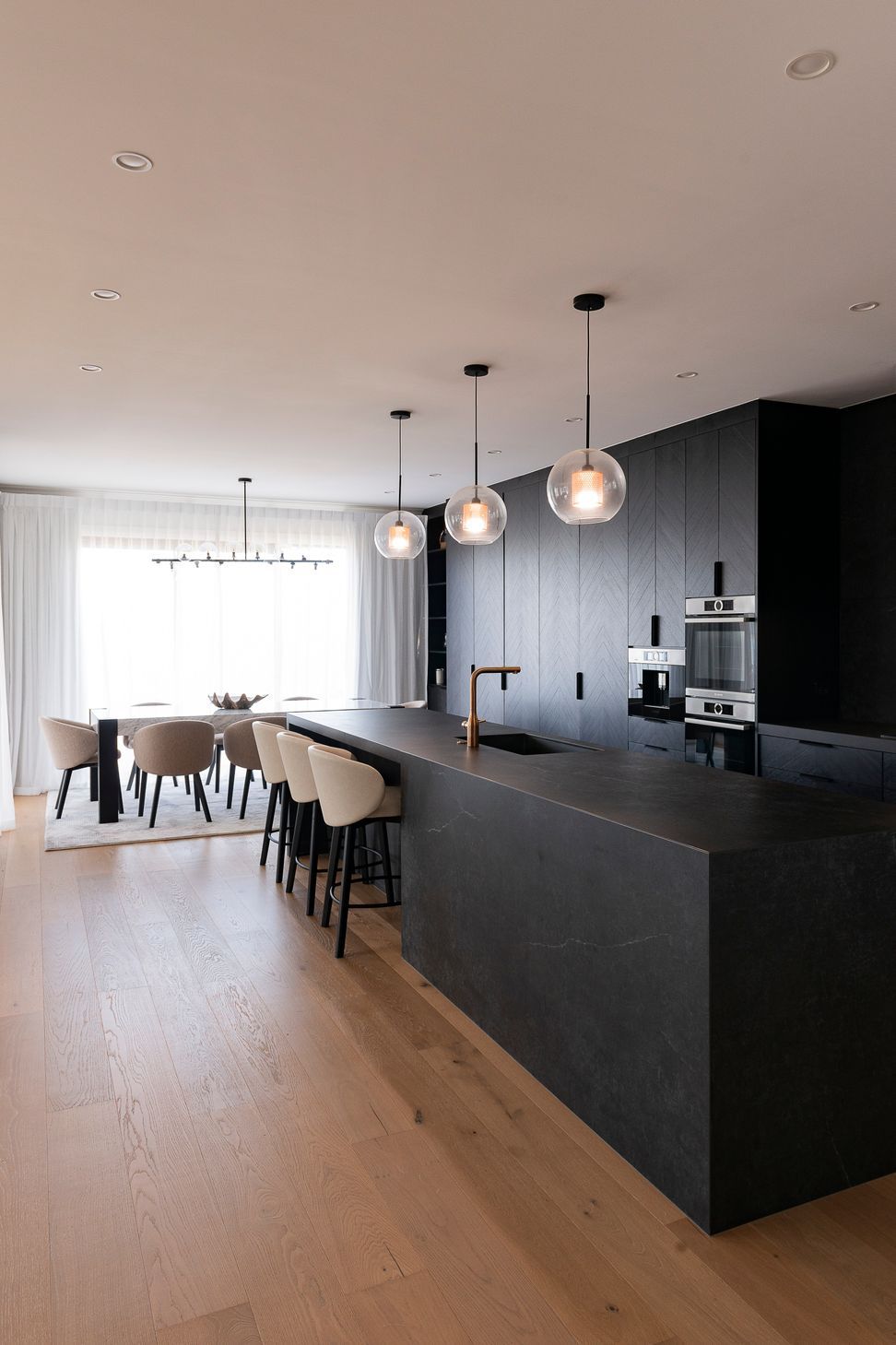 Kitchen4-v2.jpg
