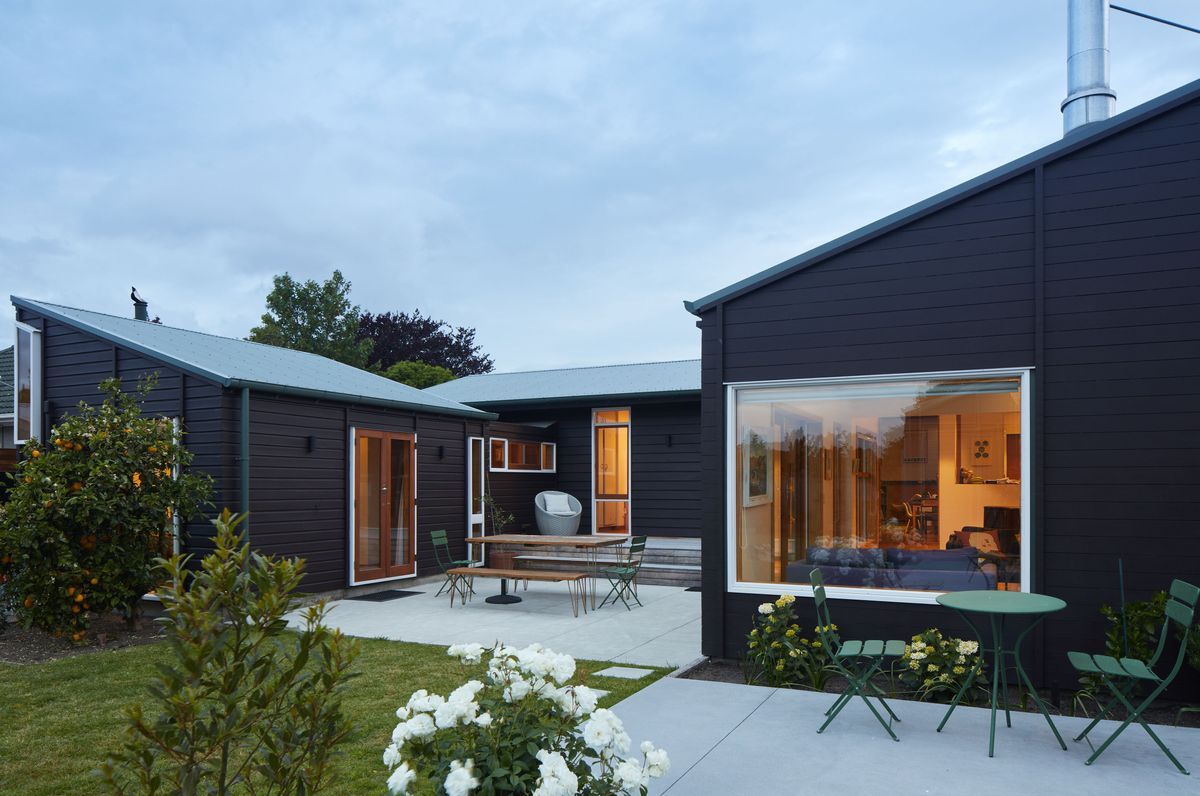 Lucking House