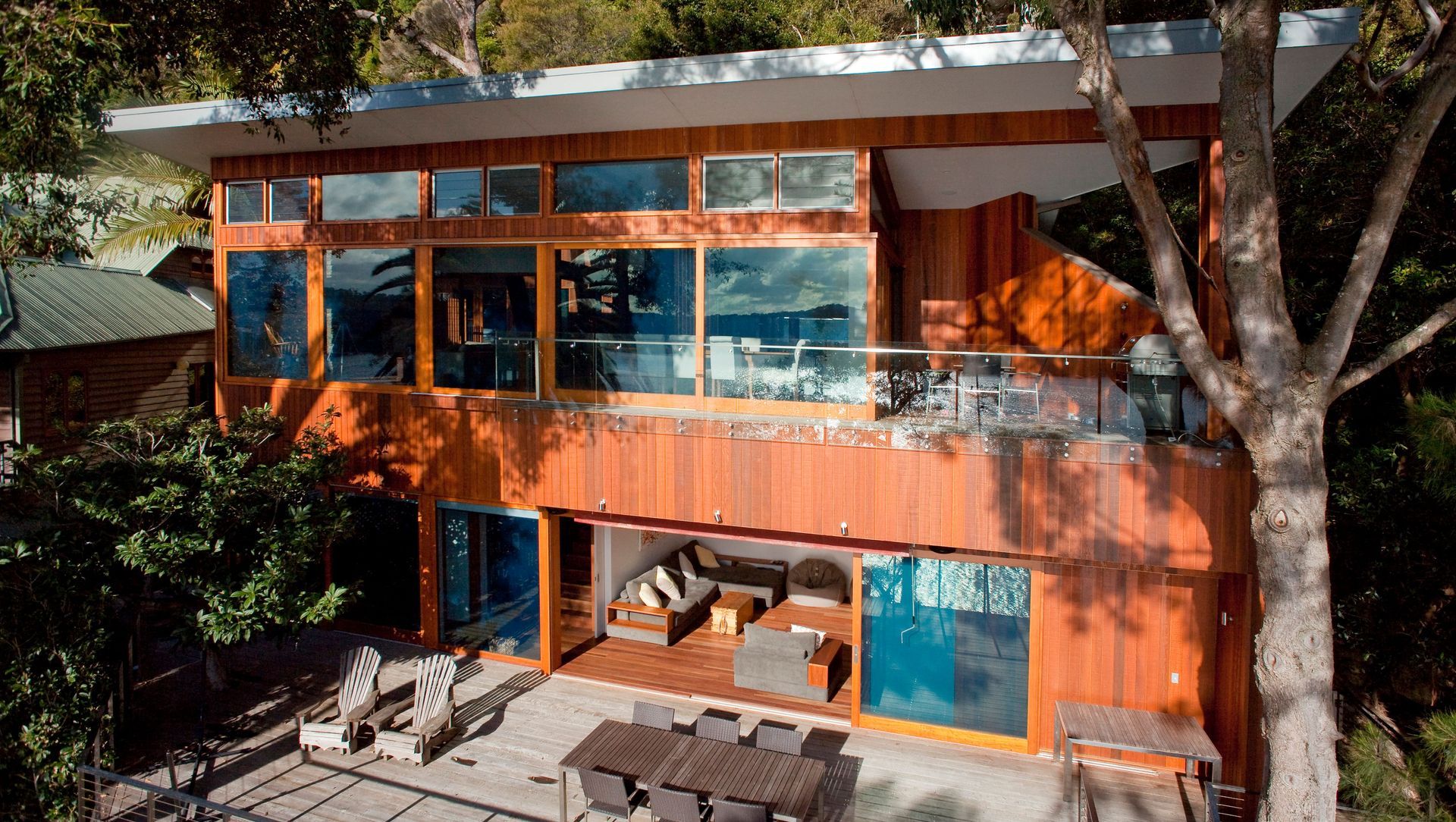 Peach Tree House banner