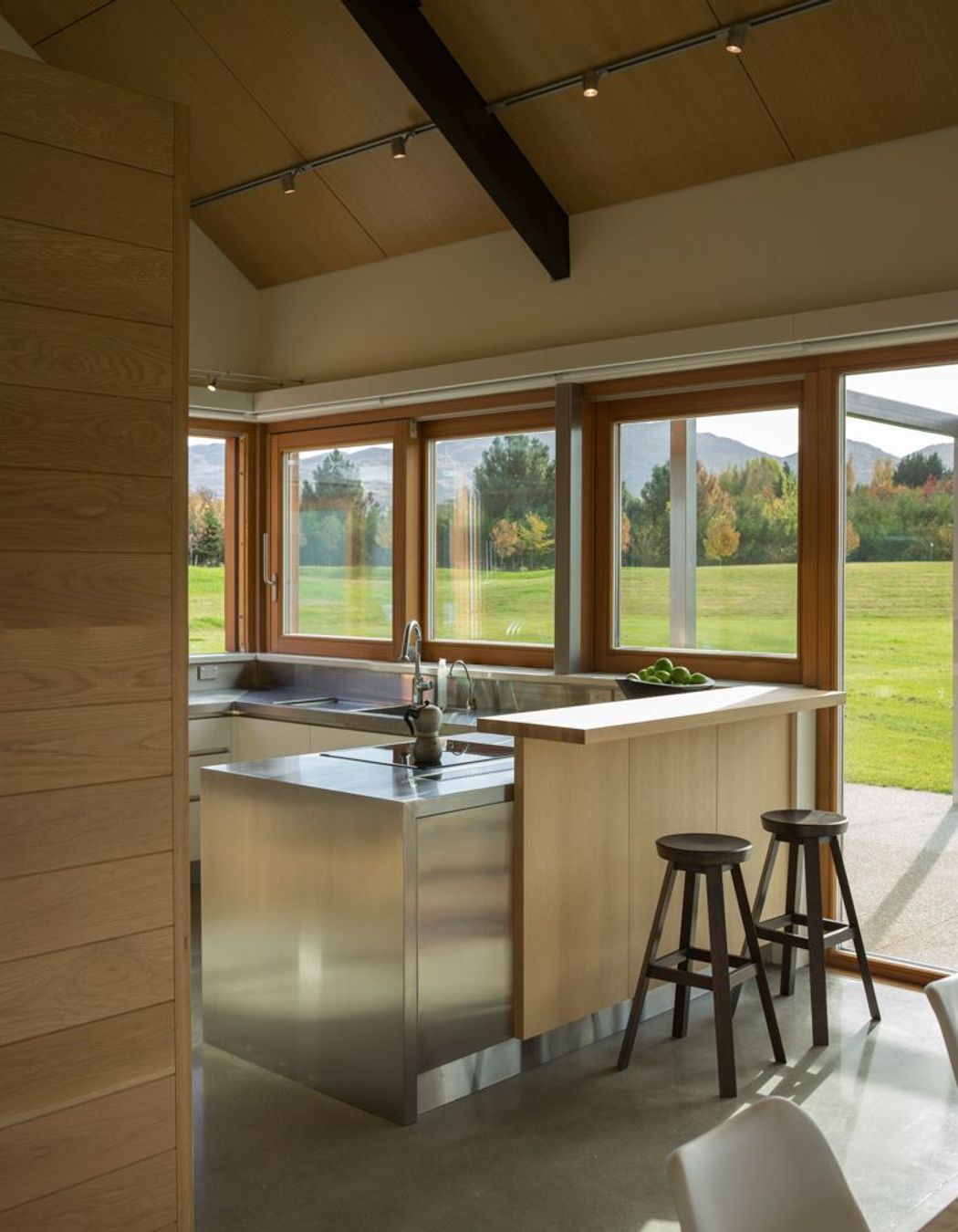 Hawthorn "Contemporary Farm" House