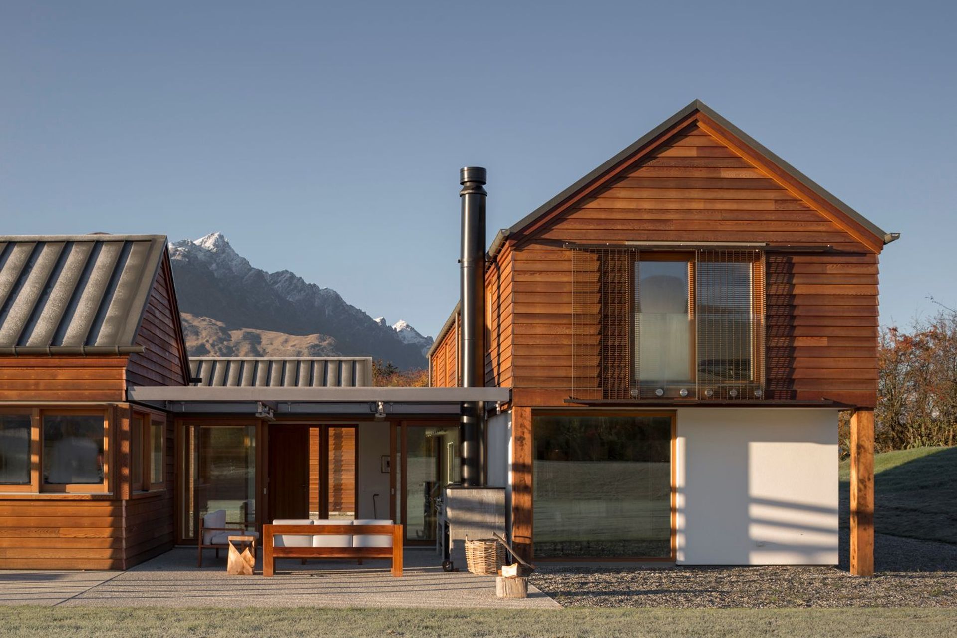 Hawthorn "Contemporary Farm" House