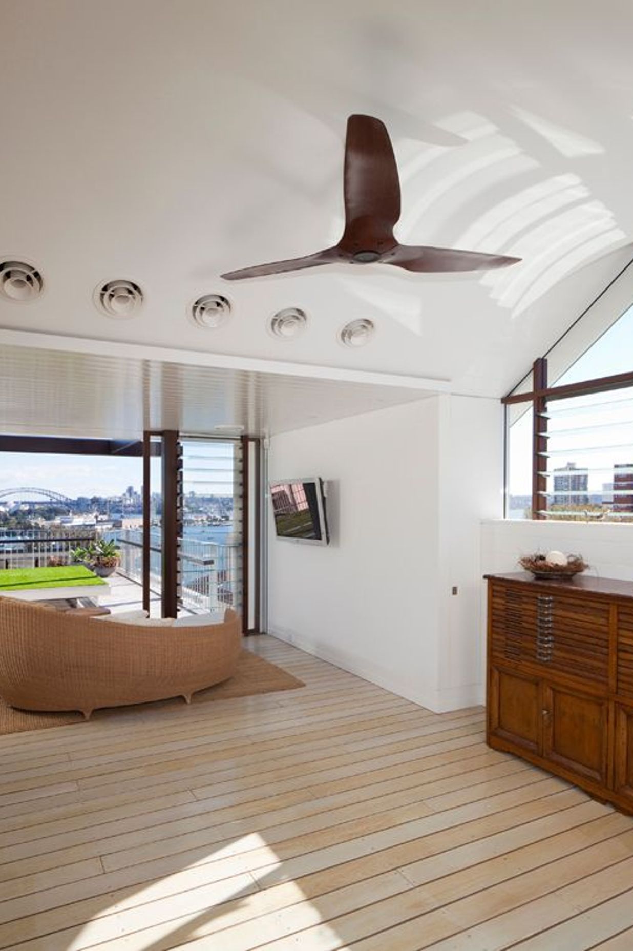 Mona Road, Darling Point Residence