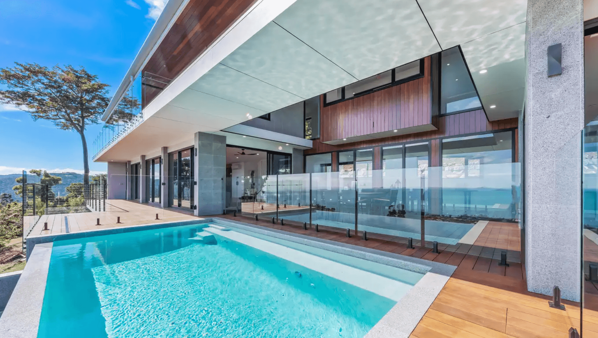 Mt Whitsunday Residence banner