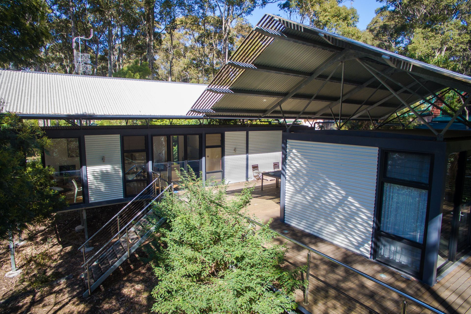 **e-BODE Mystery Bay