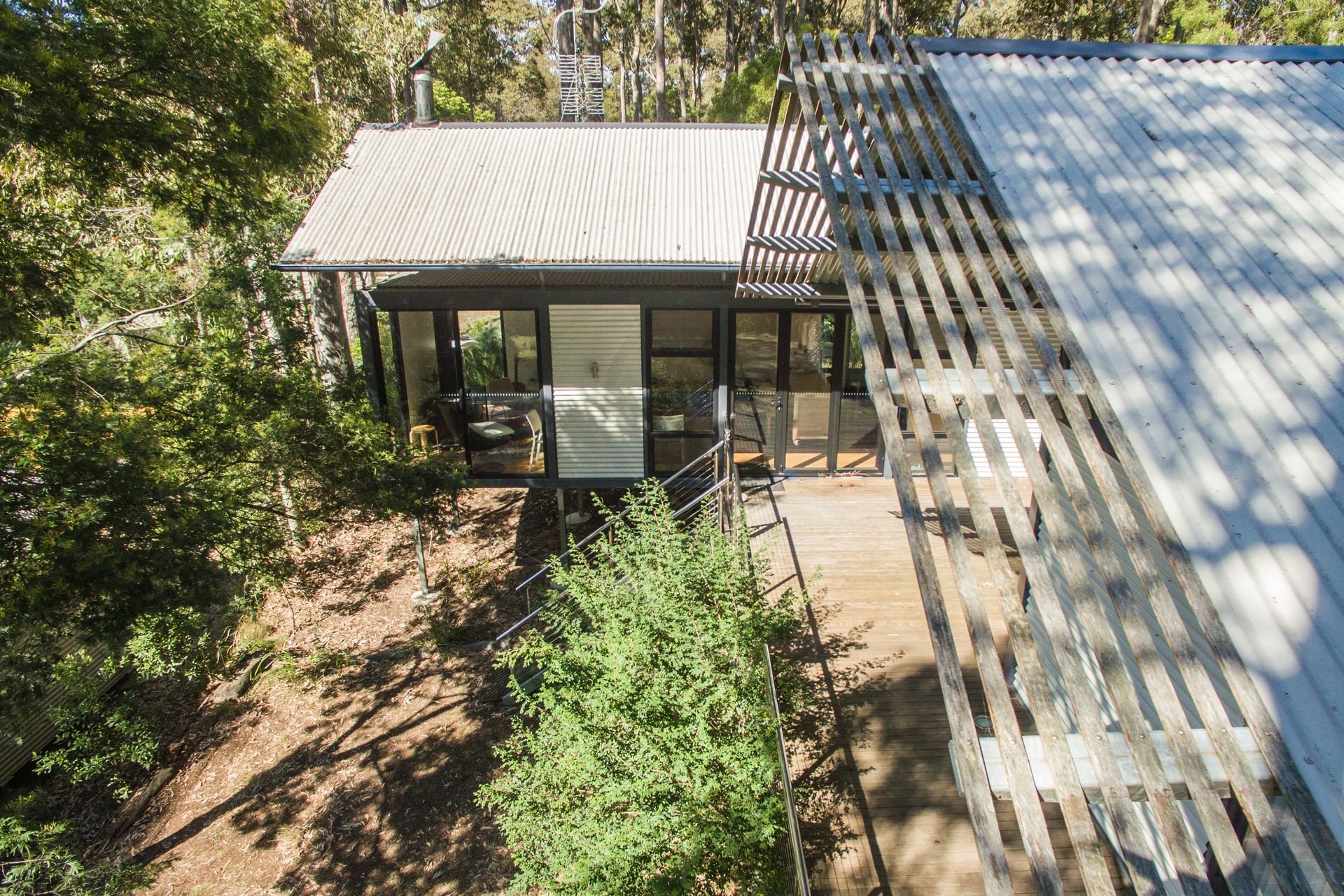 **e-BODE Mystery Bay