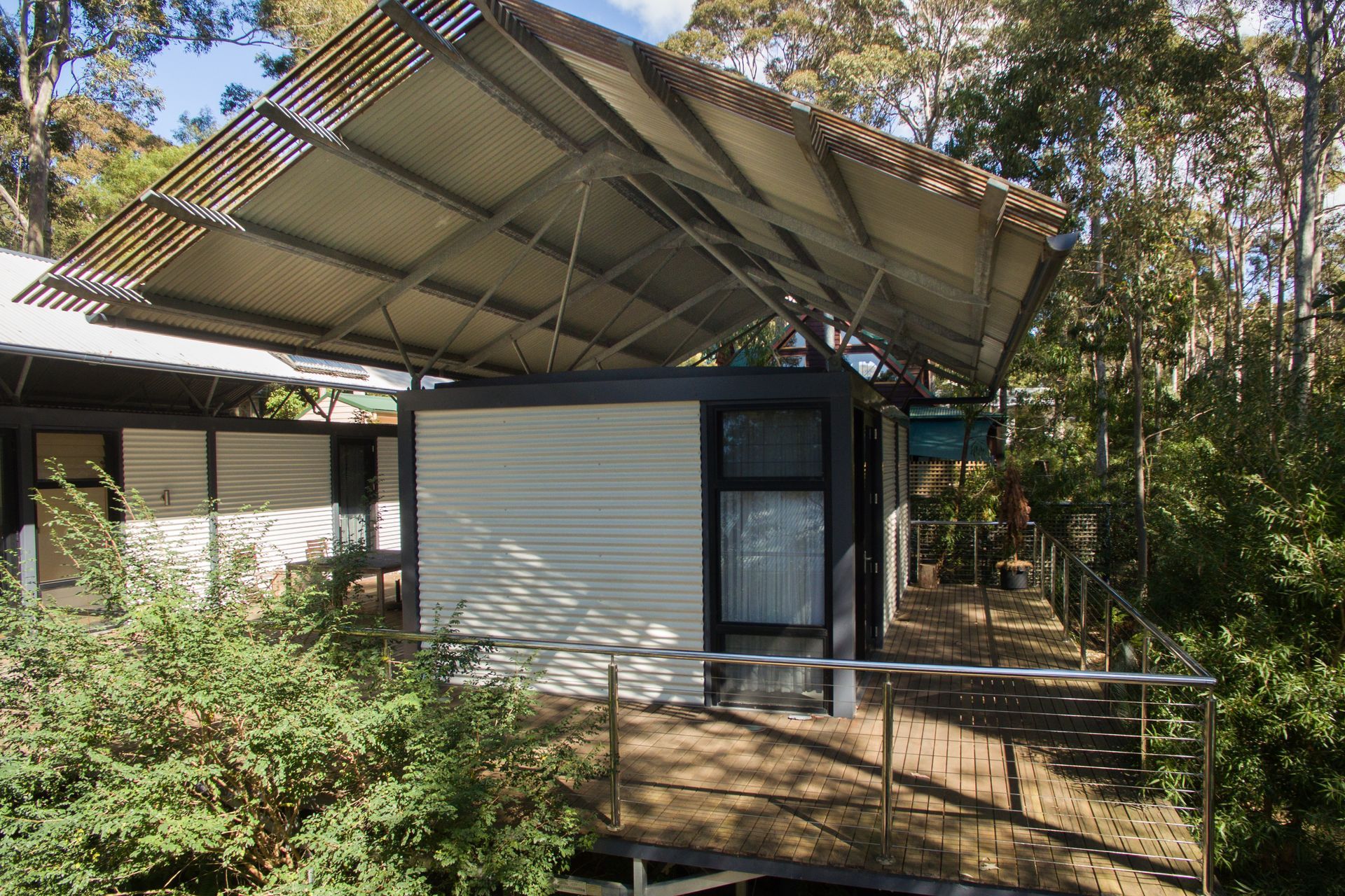 **e-BODE Mystery Bay