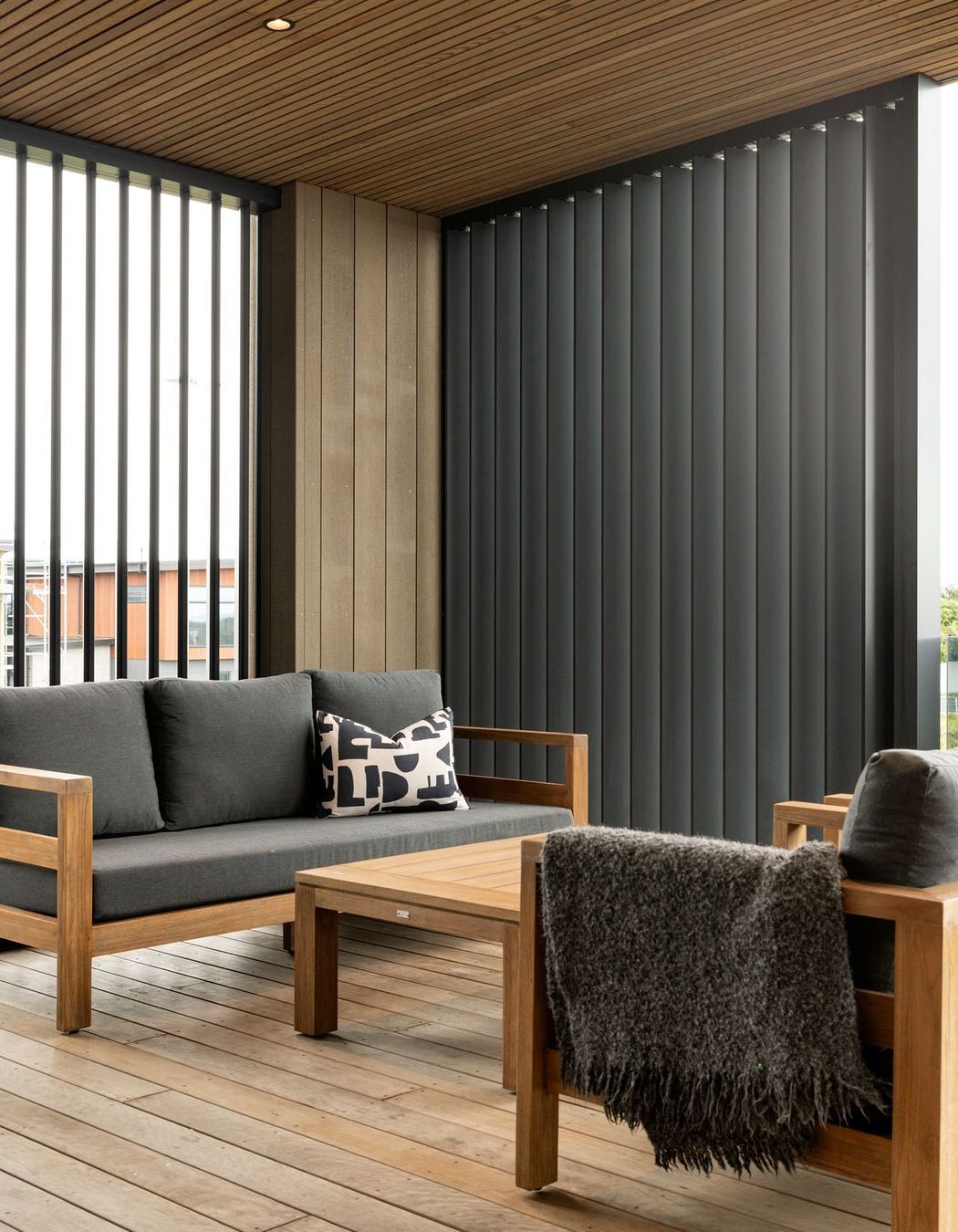 TGA - Modern Screens