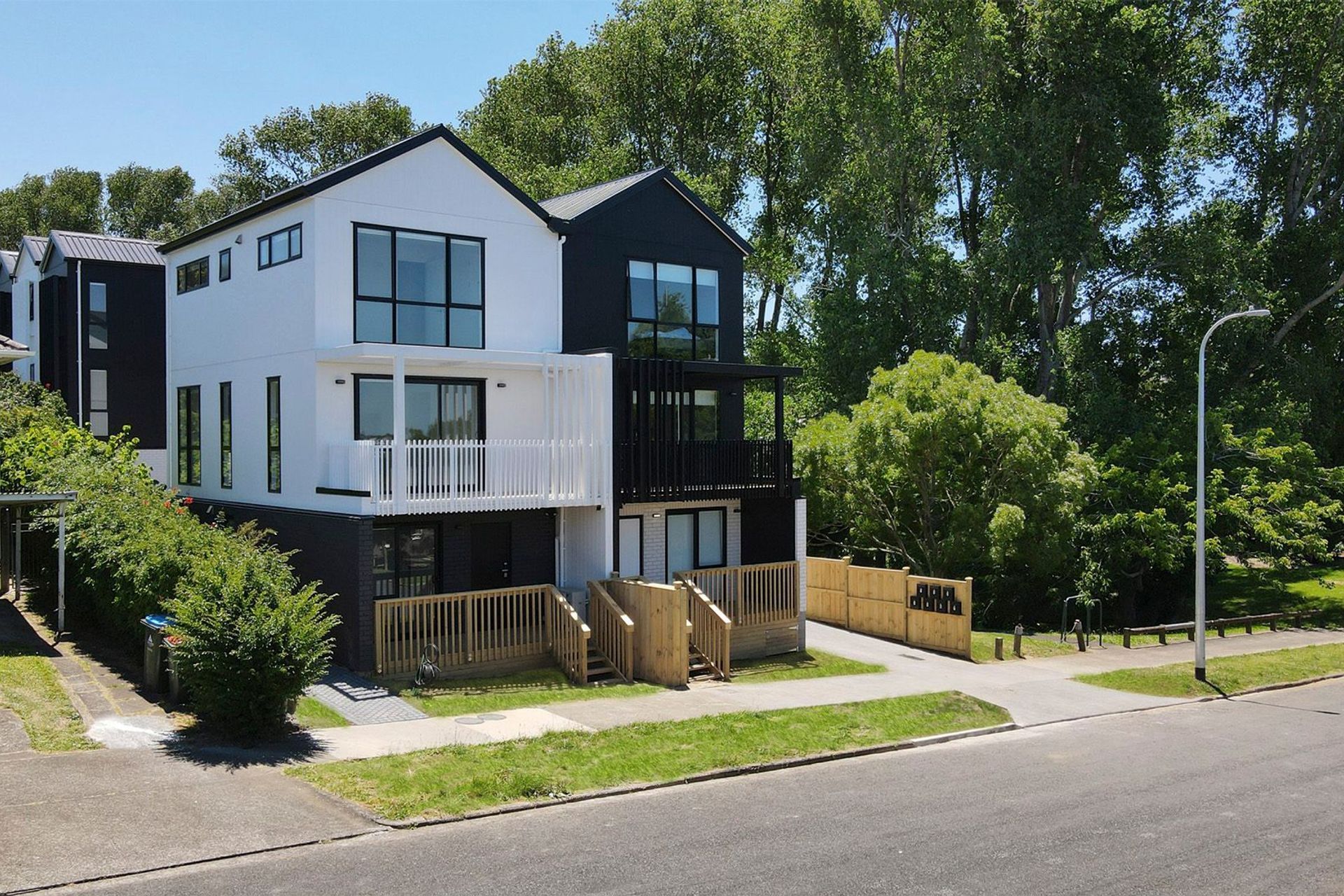 Paddington Street, Glen Innes