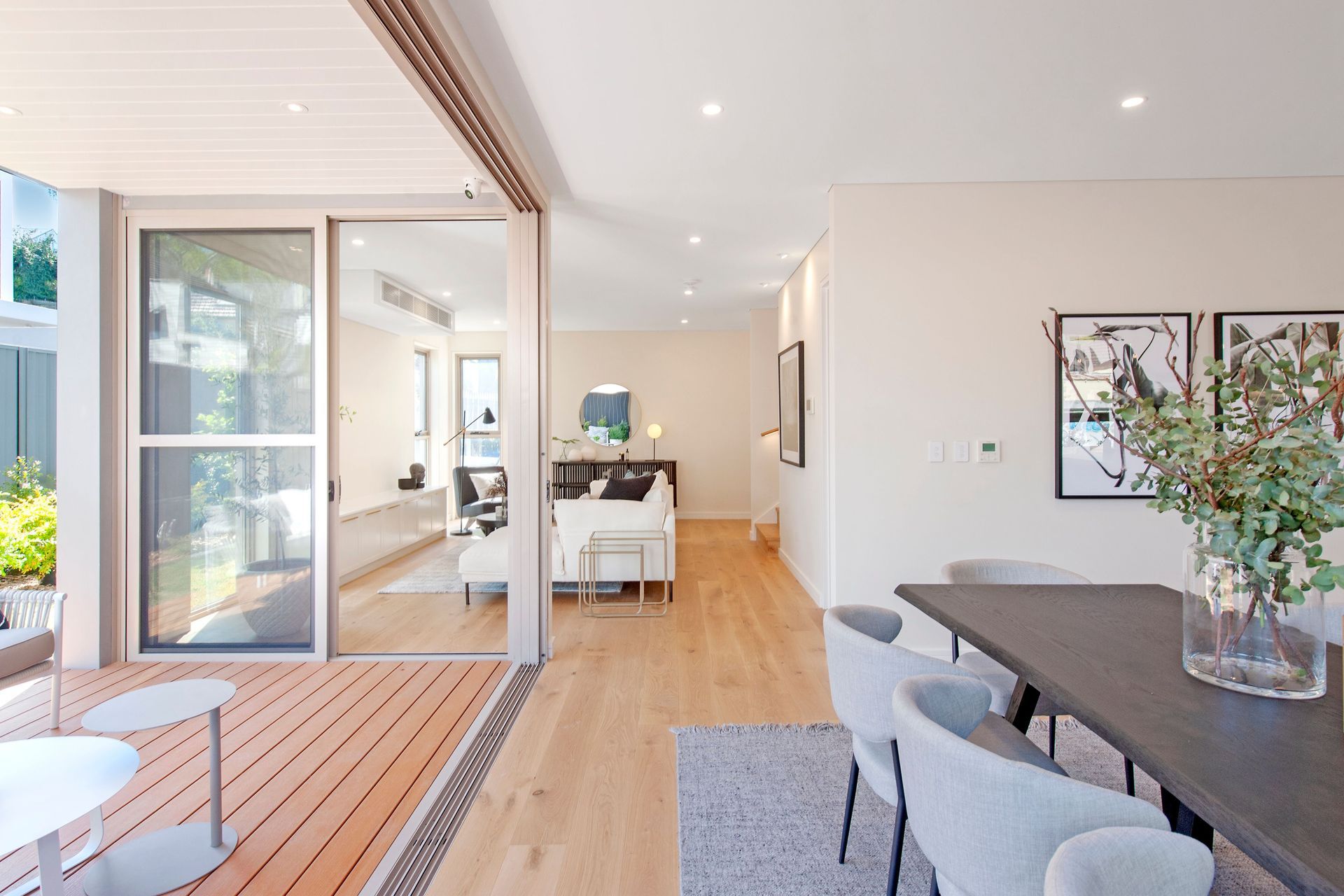 Piper-St-40-Lilyfield-CourtDining.jpg