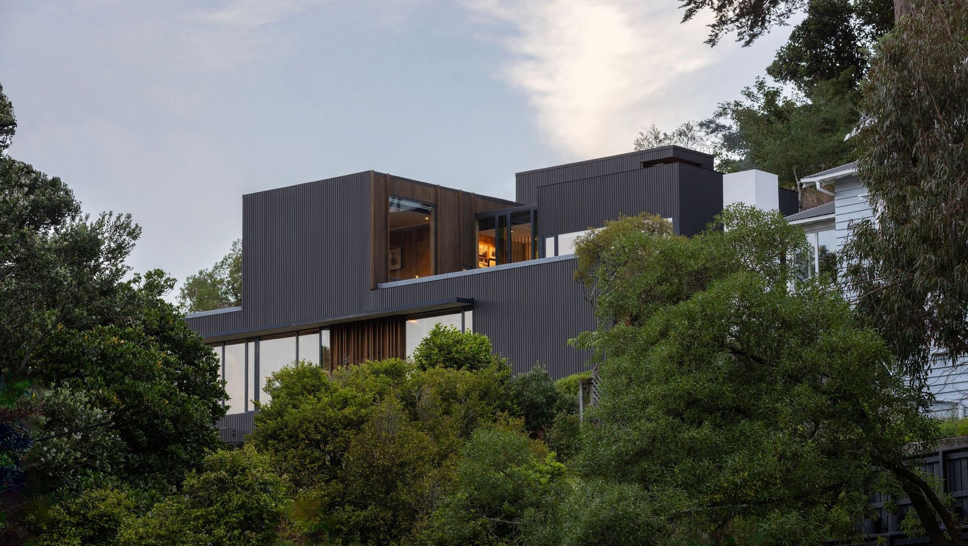 Sar Street House banner