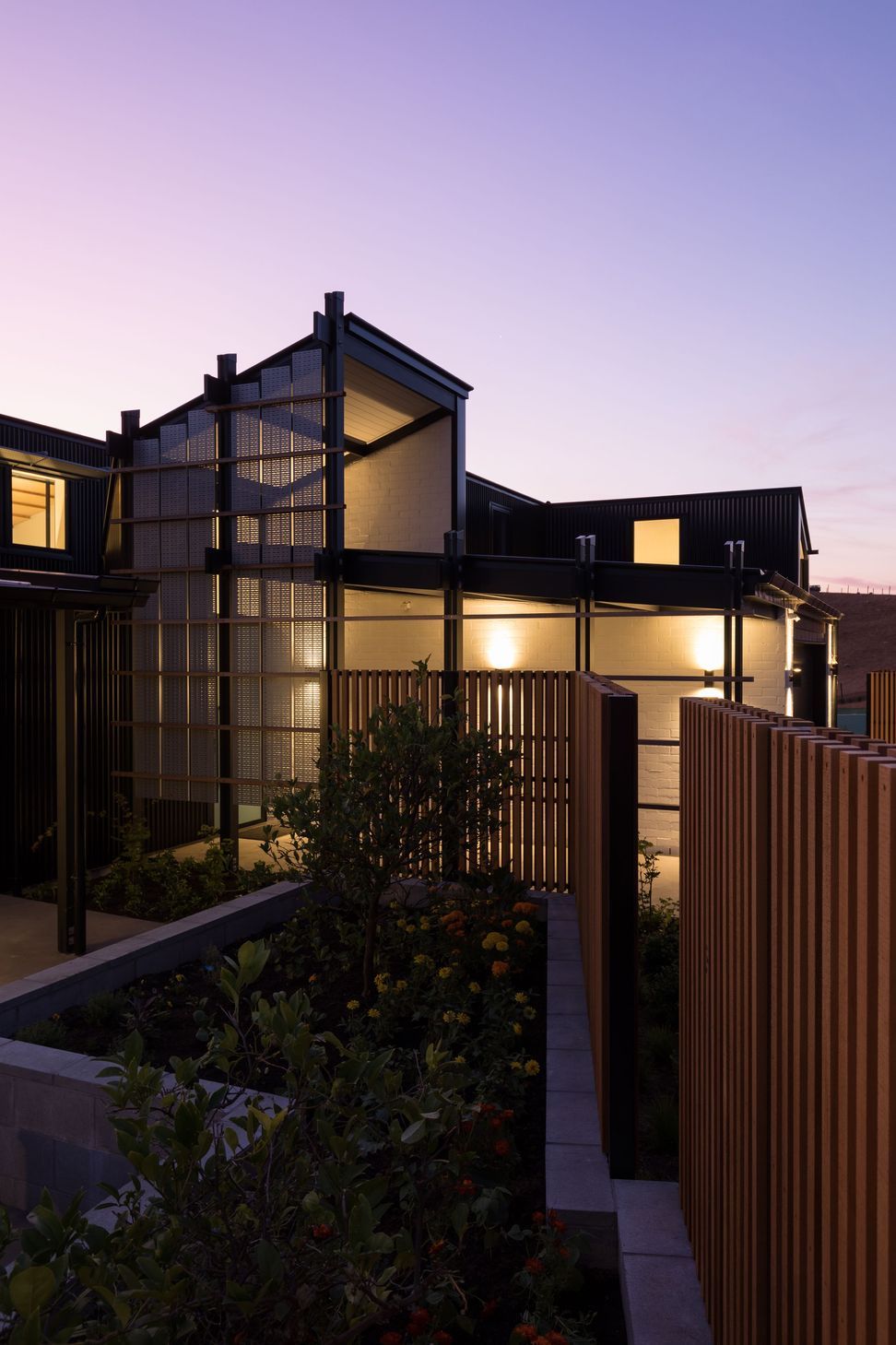 Robertson-ResidenceEntry-Dusk3-of-10.jpg