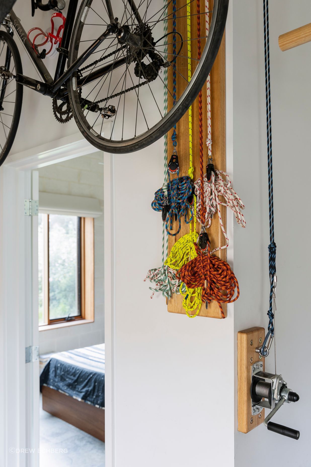 Ropes and winches used in the bike storage system