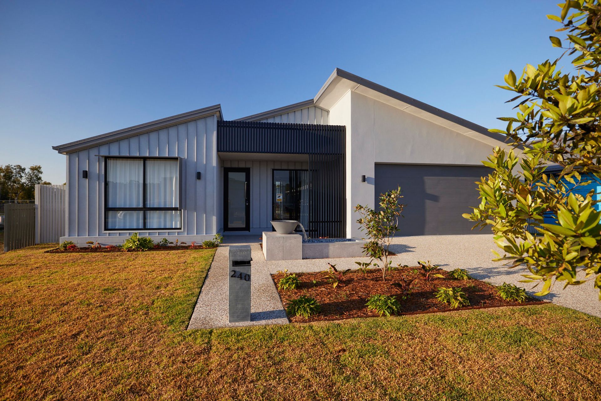 Photography: Mike Curtain