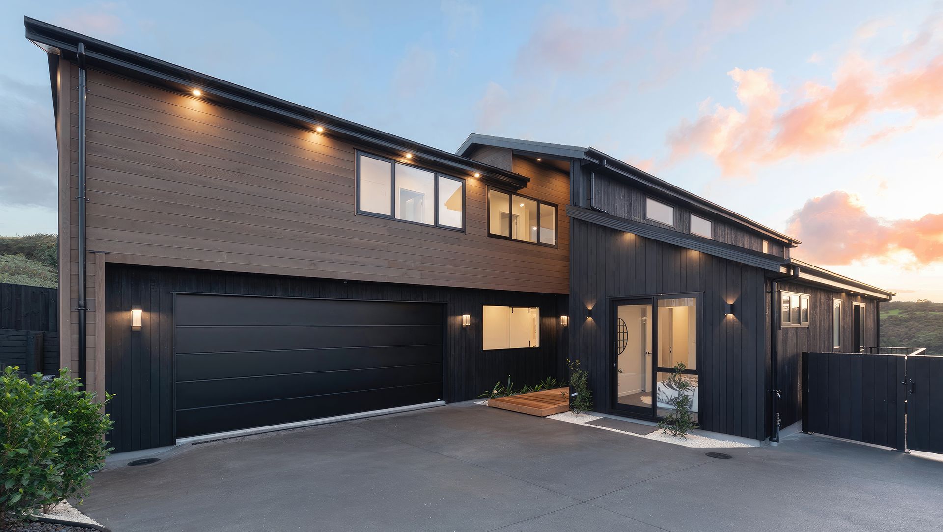 Rustic Contempoary House banner