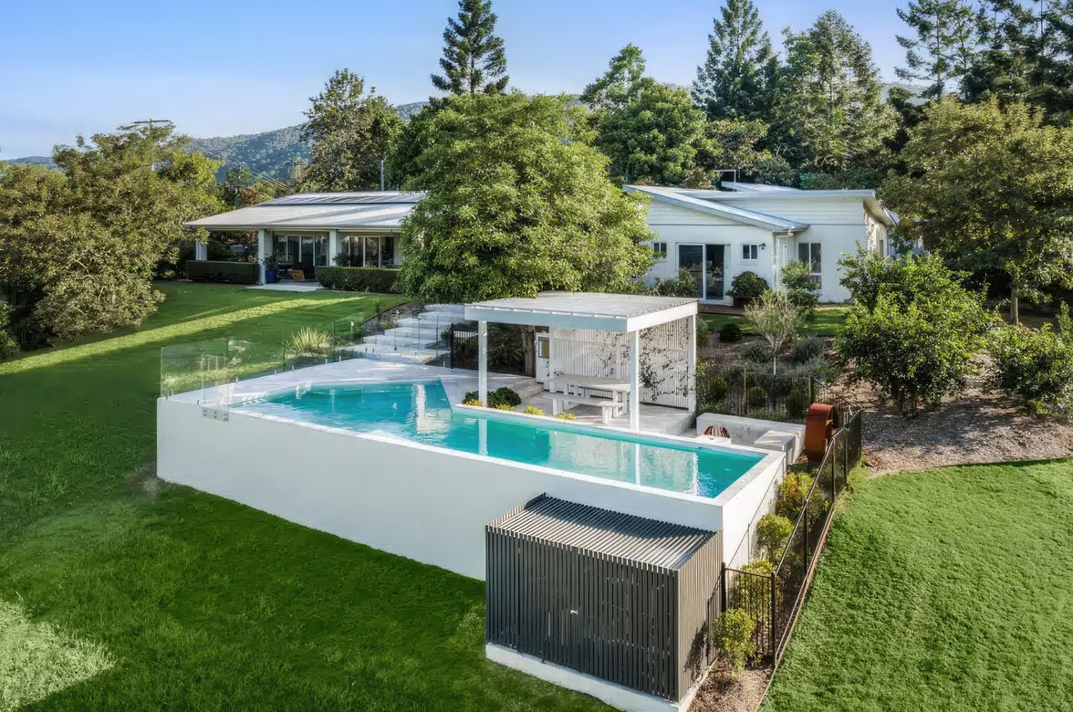 Aesthetic Pools & Landscapes, QLD – Gold Winner