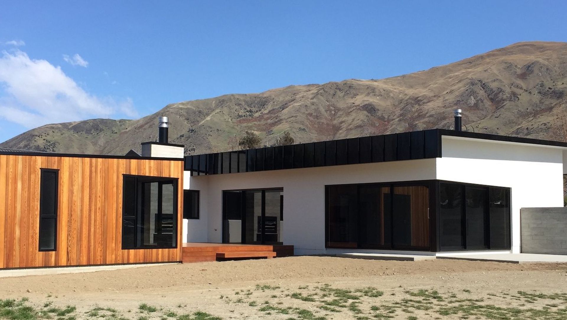 Harraway House banner