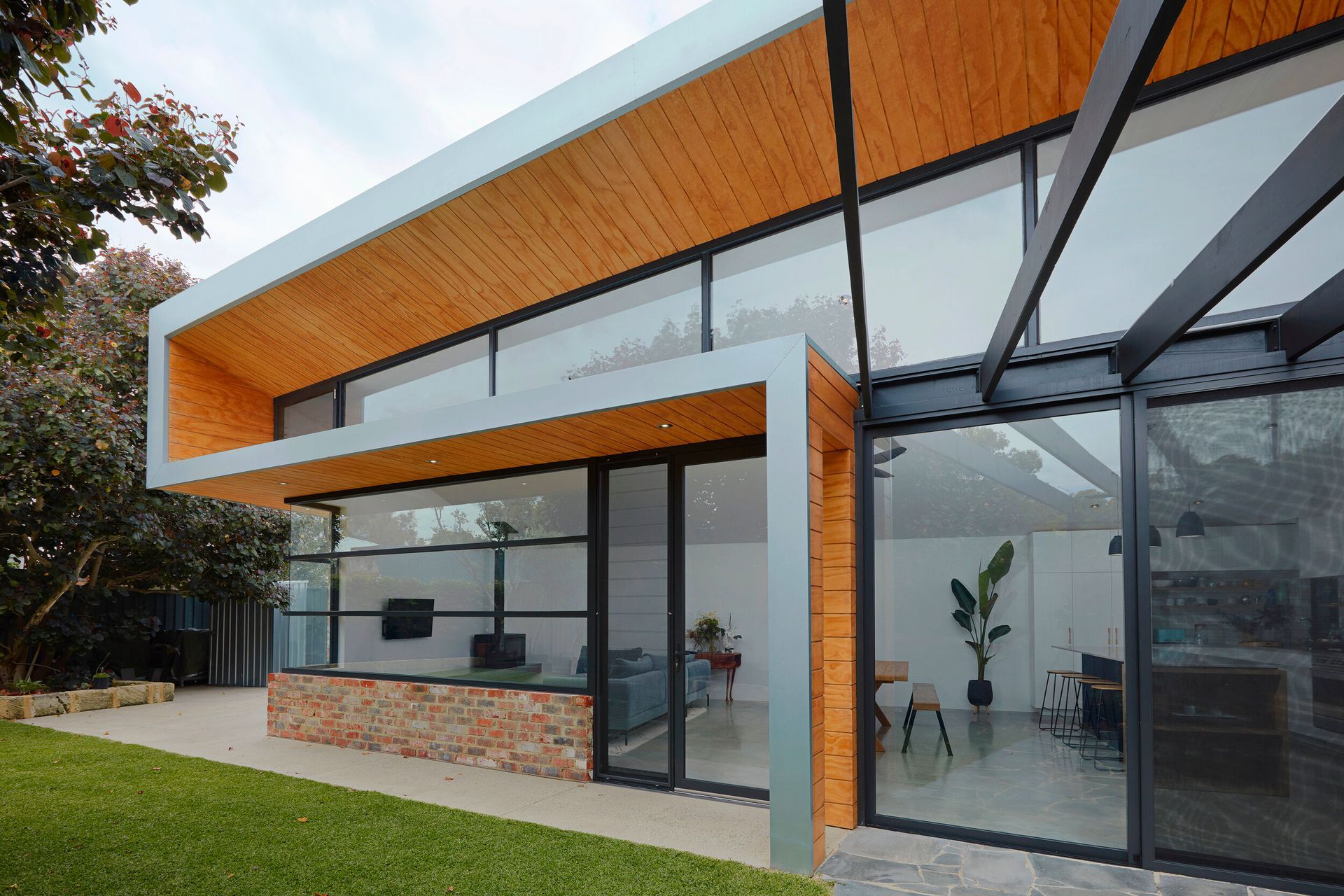 Photography : Luke Carter Wilton