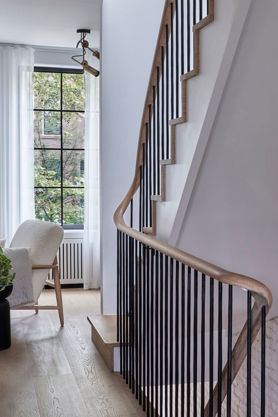 StudioPHHArchitectureCarrollGardensTownhouseExteriorLukePolihrom233068crpsmall.jpg