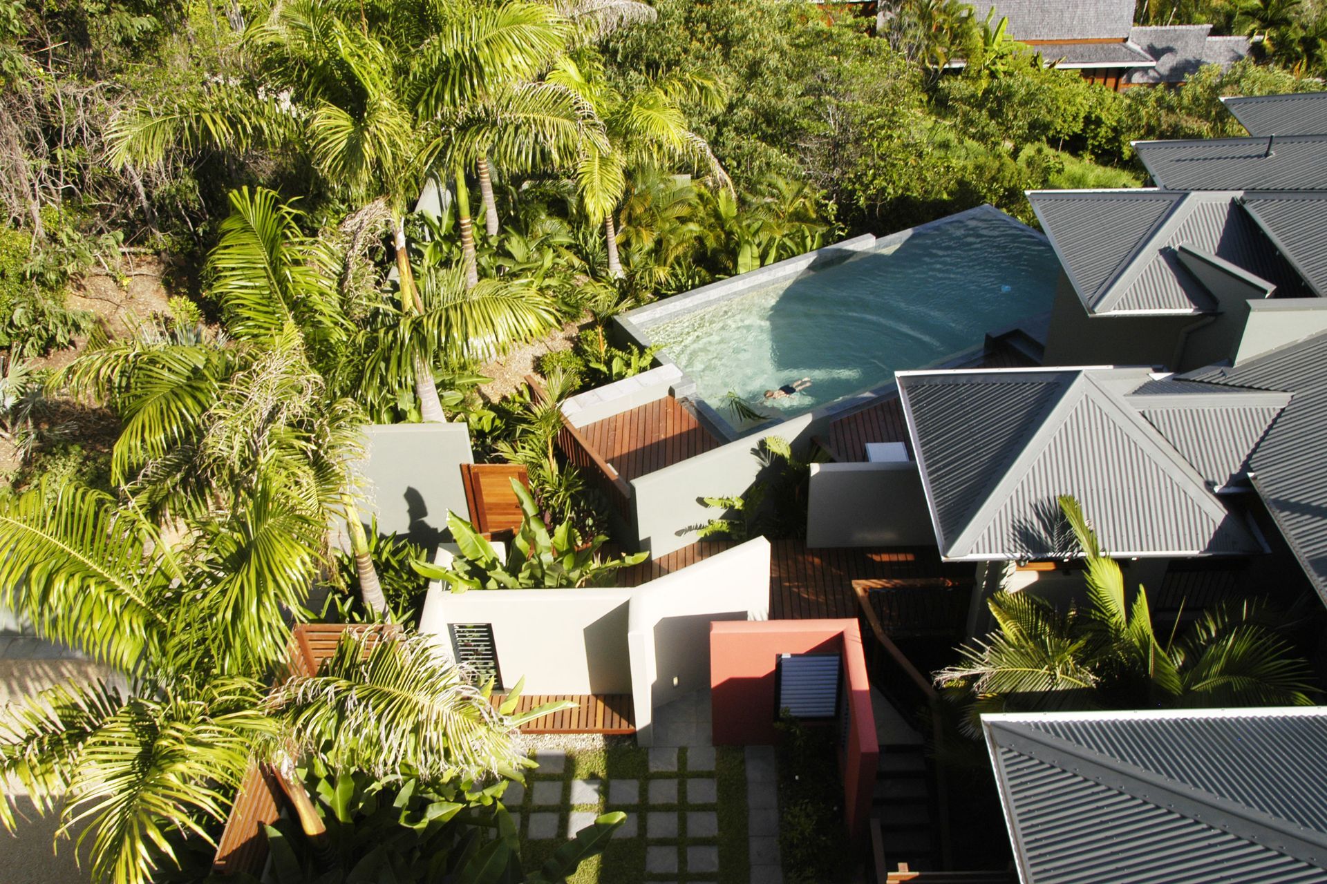 Island Point Residence