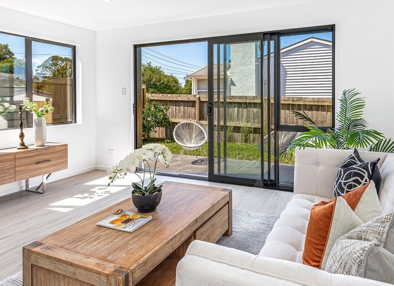 Torino Street, Pt England