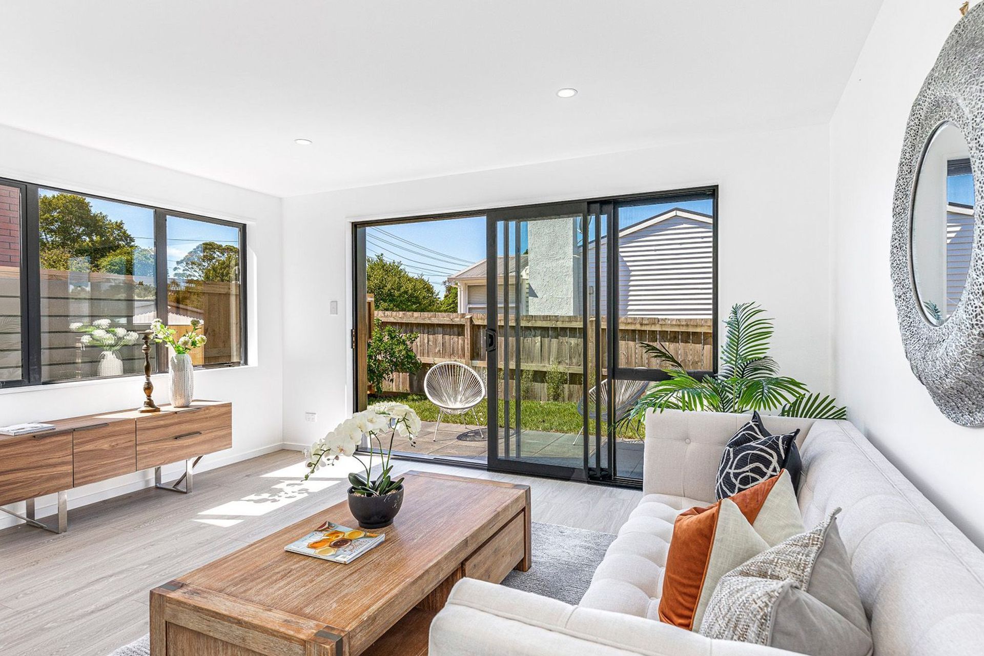 Torino Street, Pt England