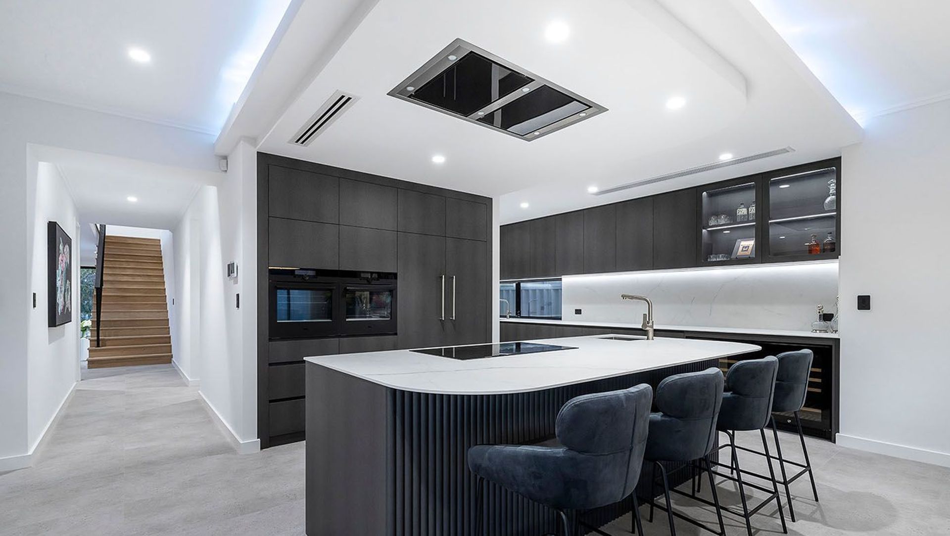 The Lake Como by Beaumonde Homes banner