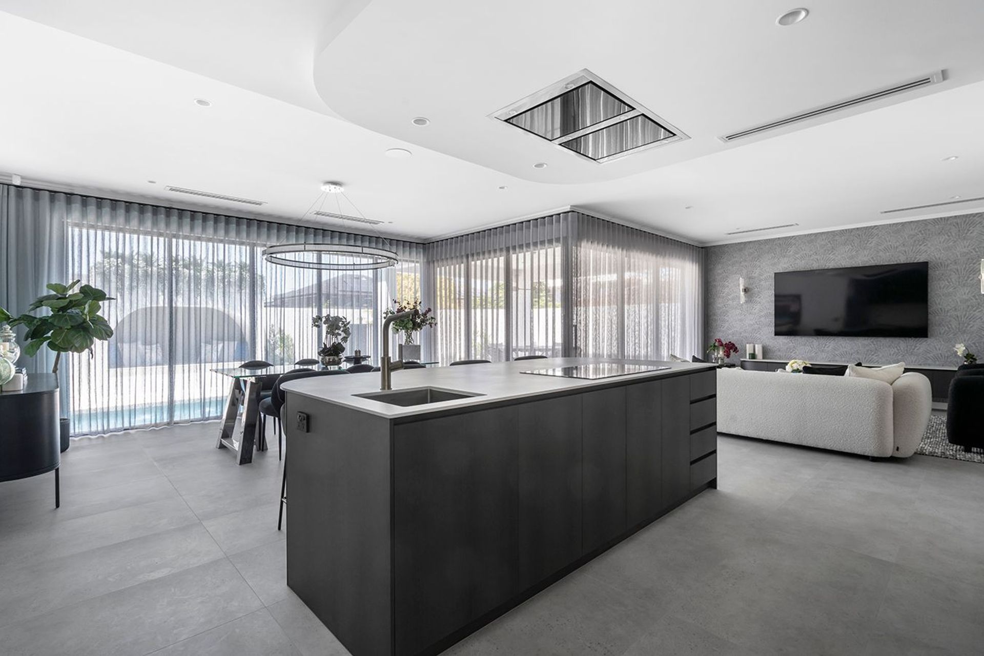 The Lake Como by Beaumonde Homes