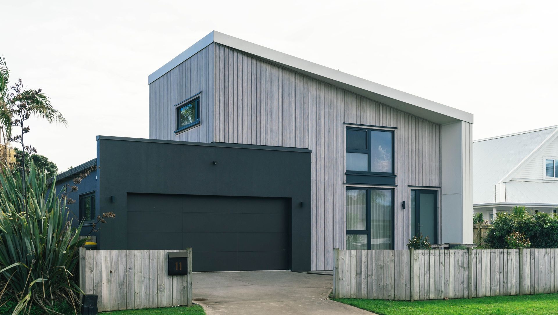 Ashforth-Nielsen Passive House Red Beach banner