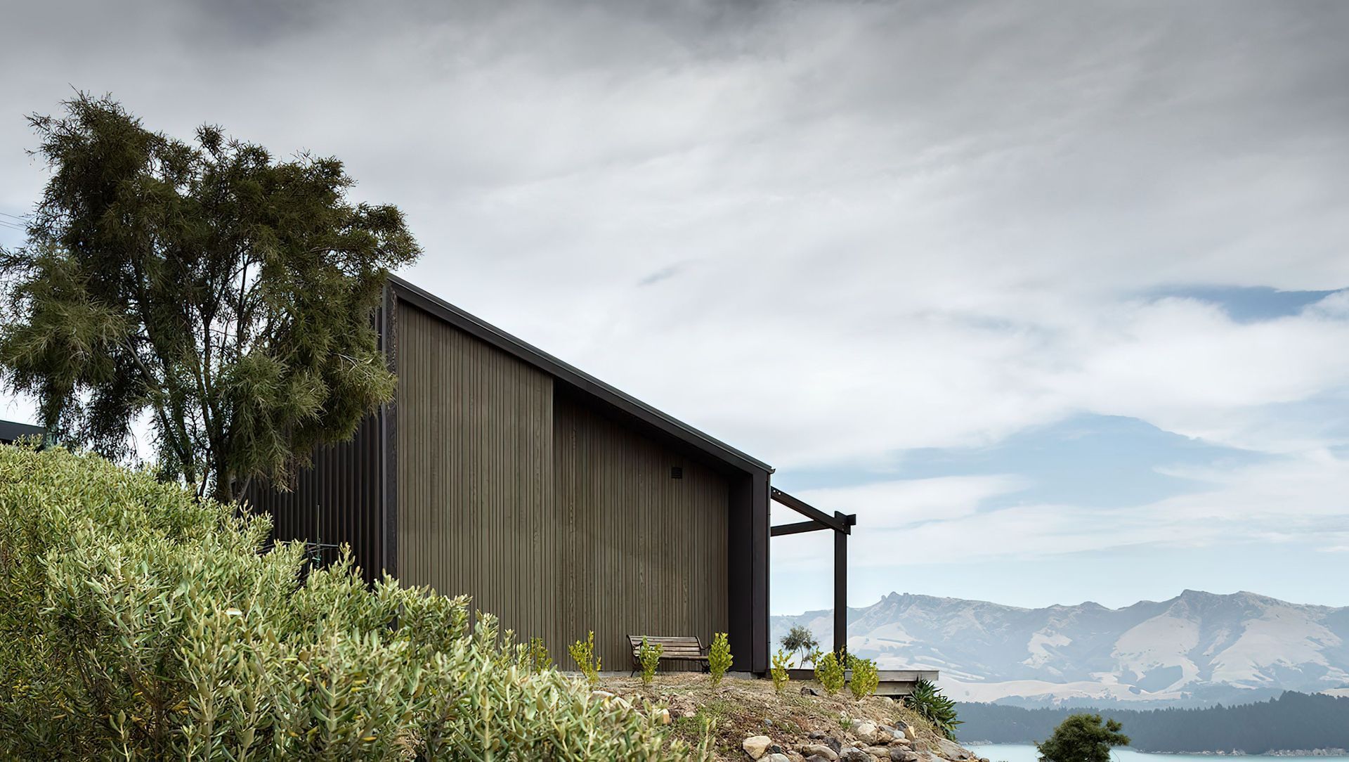 Whare Kaiouru banner