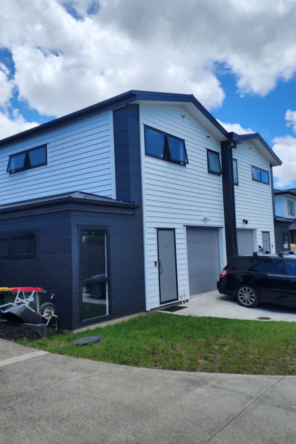 Molotok Group Town Houses