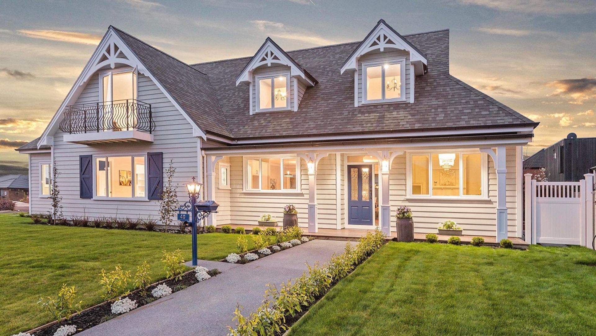 Capriana Drive House banner