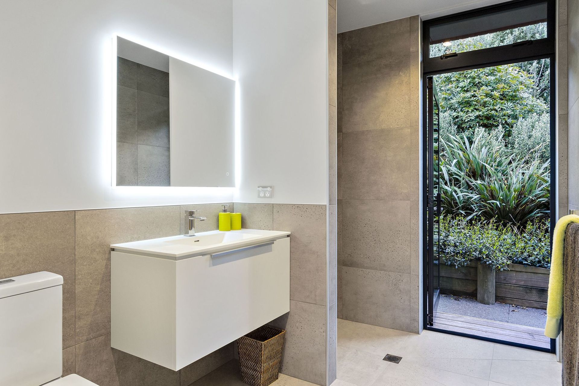 Hauora Lane, Kaukapakapa