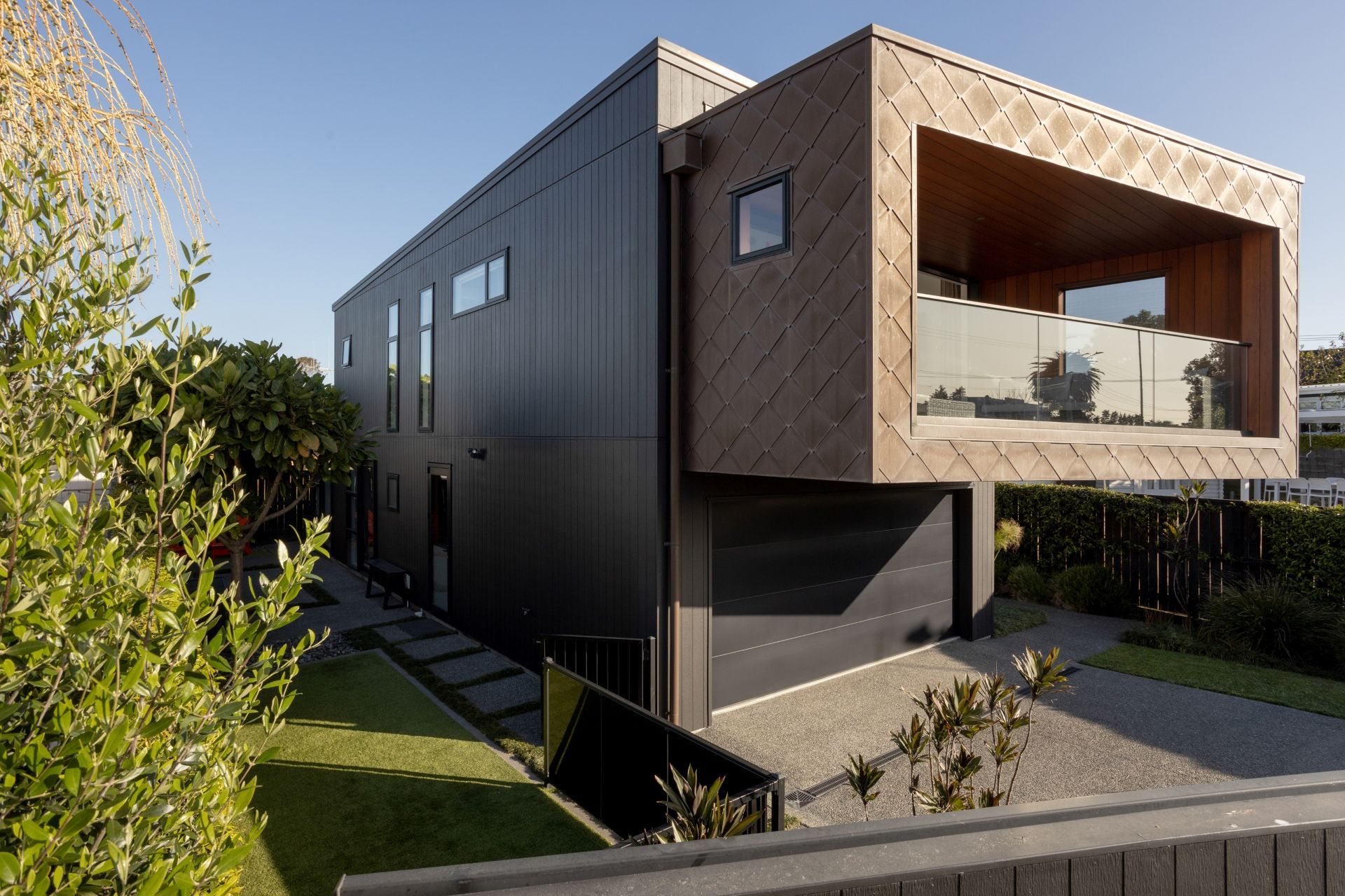 One Two B Tay Street