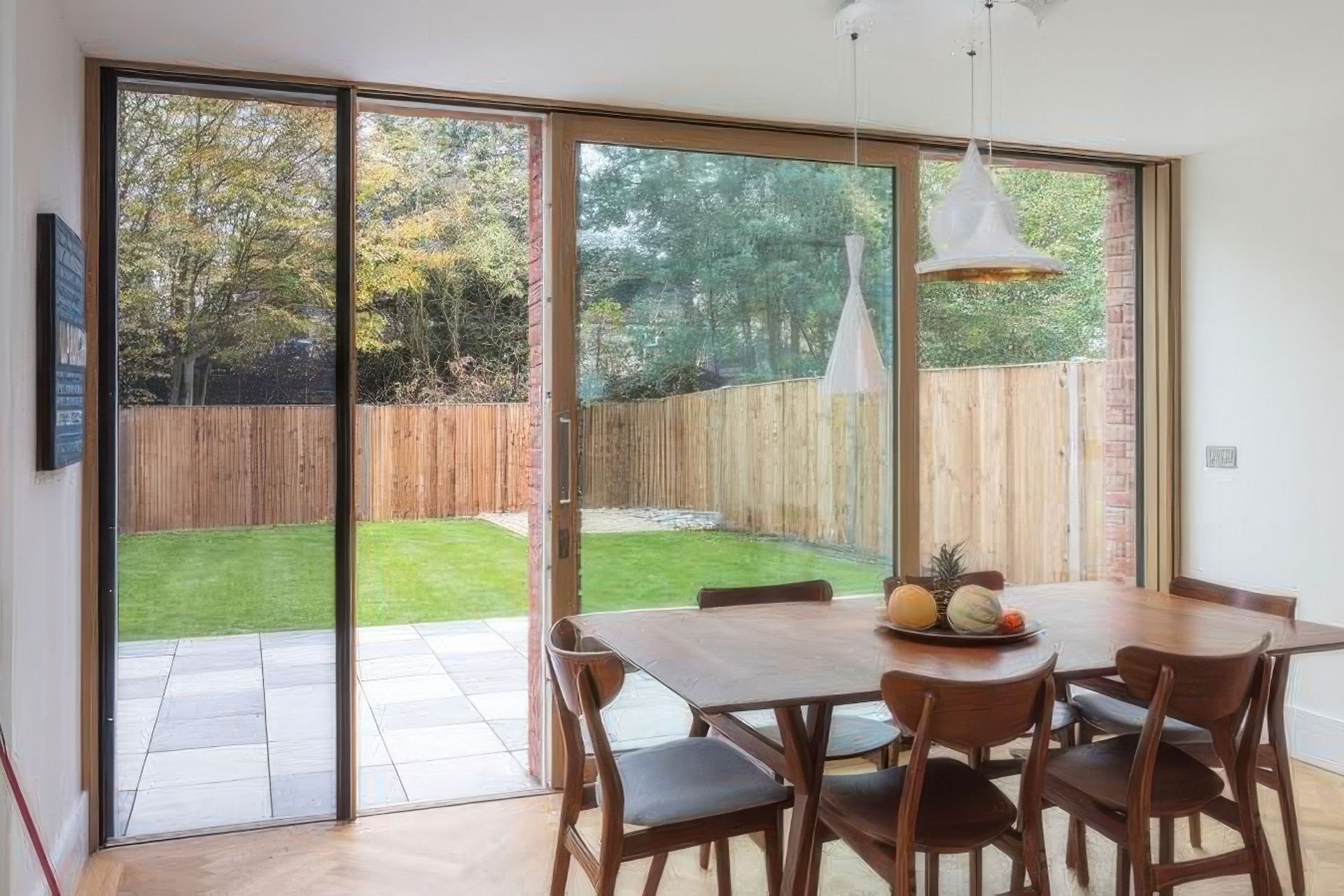 centor-casestudy-211-integrated-sliding-door-creating-a-sunny-living-space-with-a-seamless-connection-to-the-garden-03-gigapixel-standard-v2-900h.jpeg