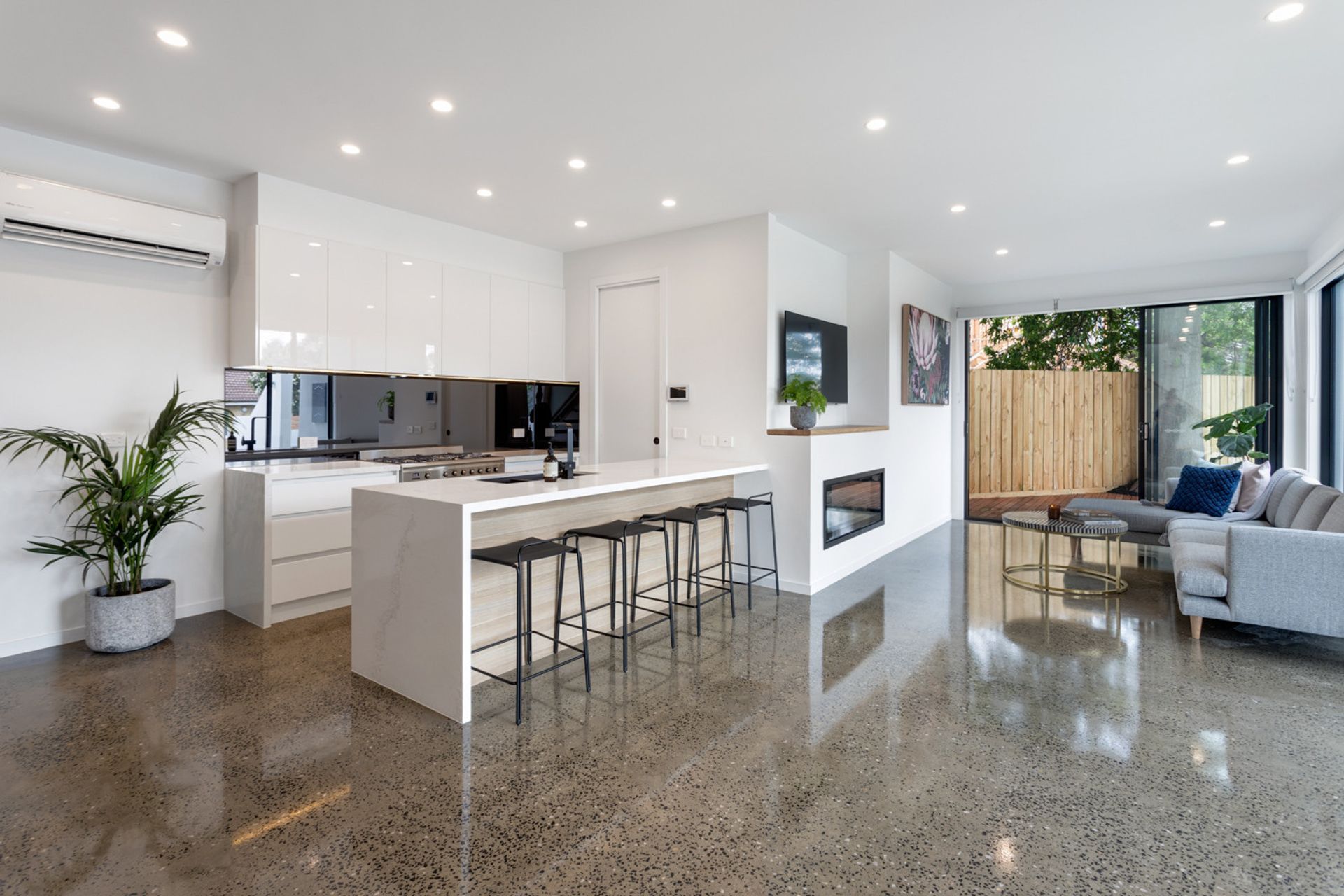 CUSTOM HOME FEATURED IN HOME DESIGN + LIVING MAGAZINE