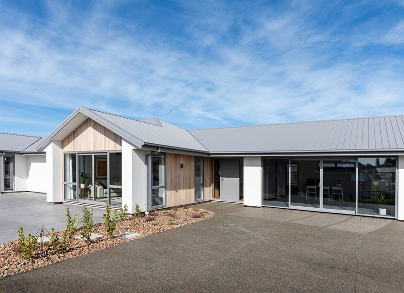 Falcons Landing Show Home