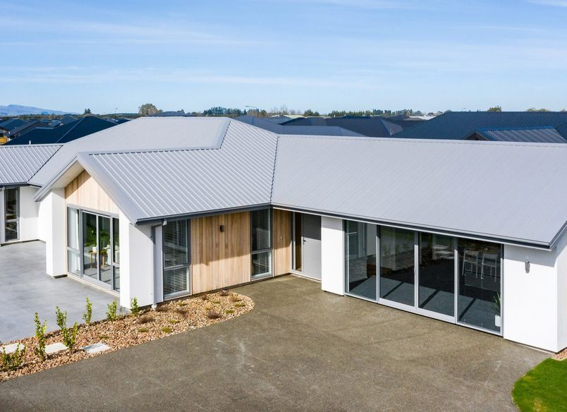 Falcons Landing Show Home