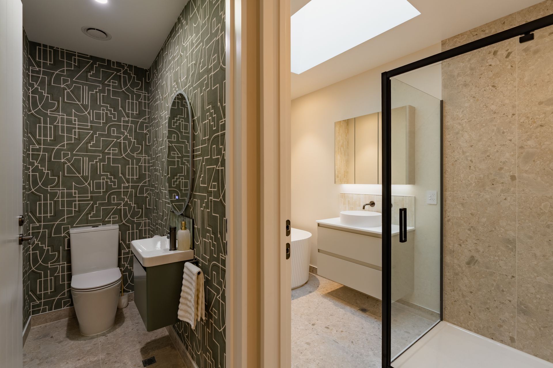 Main Bathroom and WC