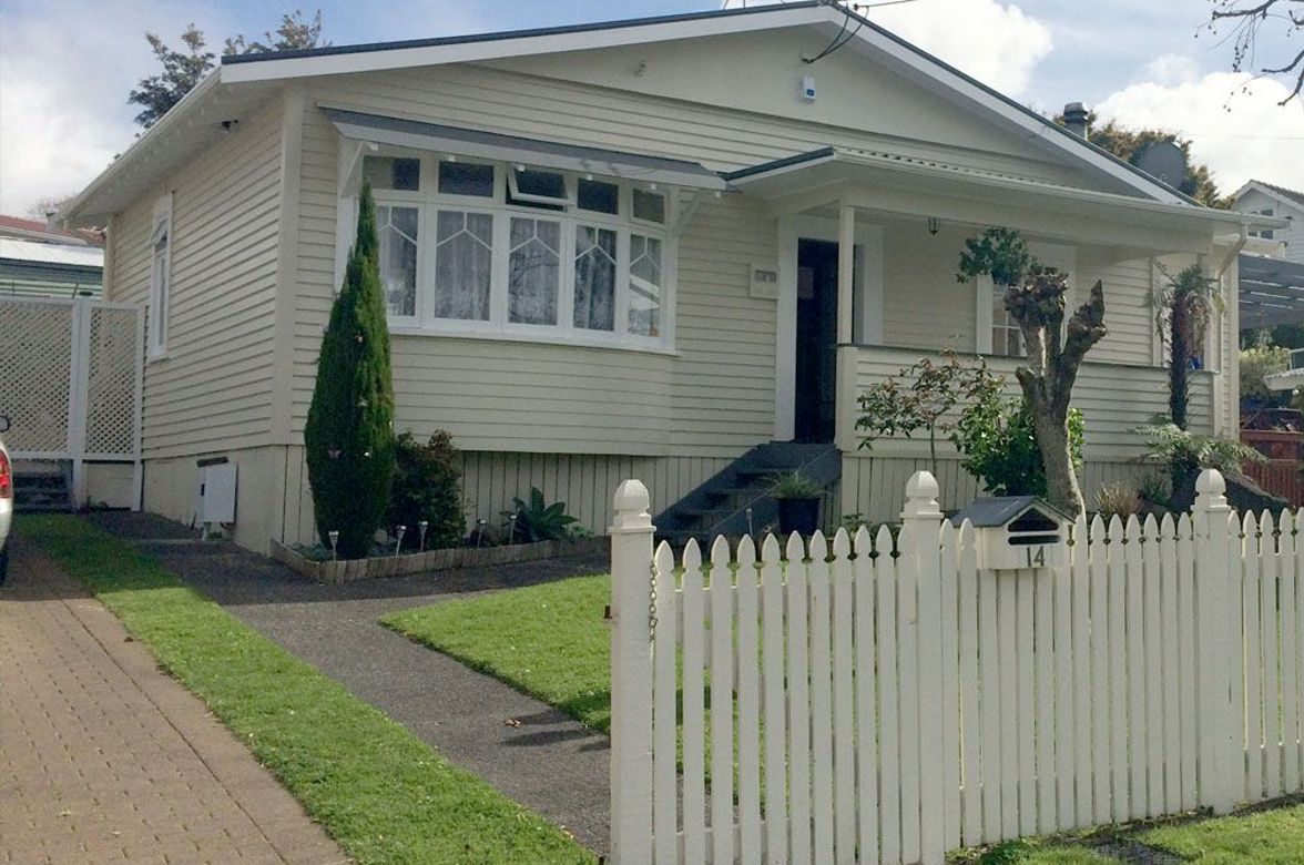 One Tree Hill - Exterior Painting