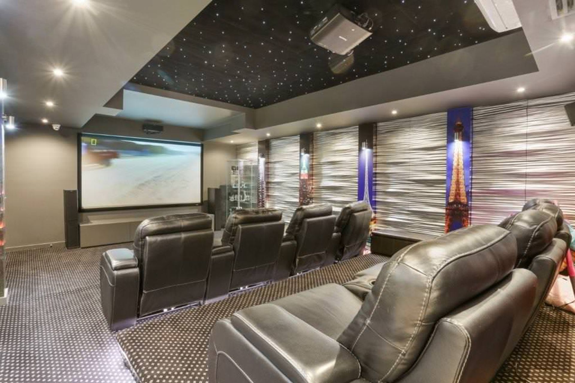 CUSTOM HOME FEATURED IN HOME DESIGN + LIVING MAGAZINE