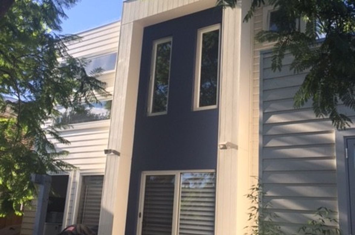 TRADITIONAL TURNED BRIGHT CONTEMPORARY