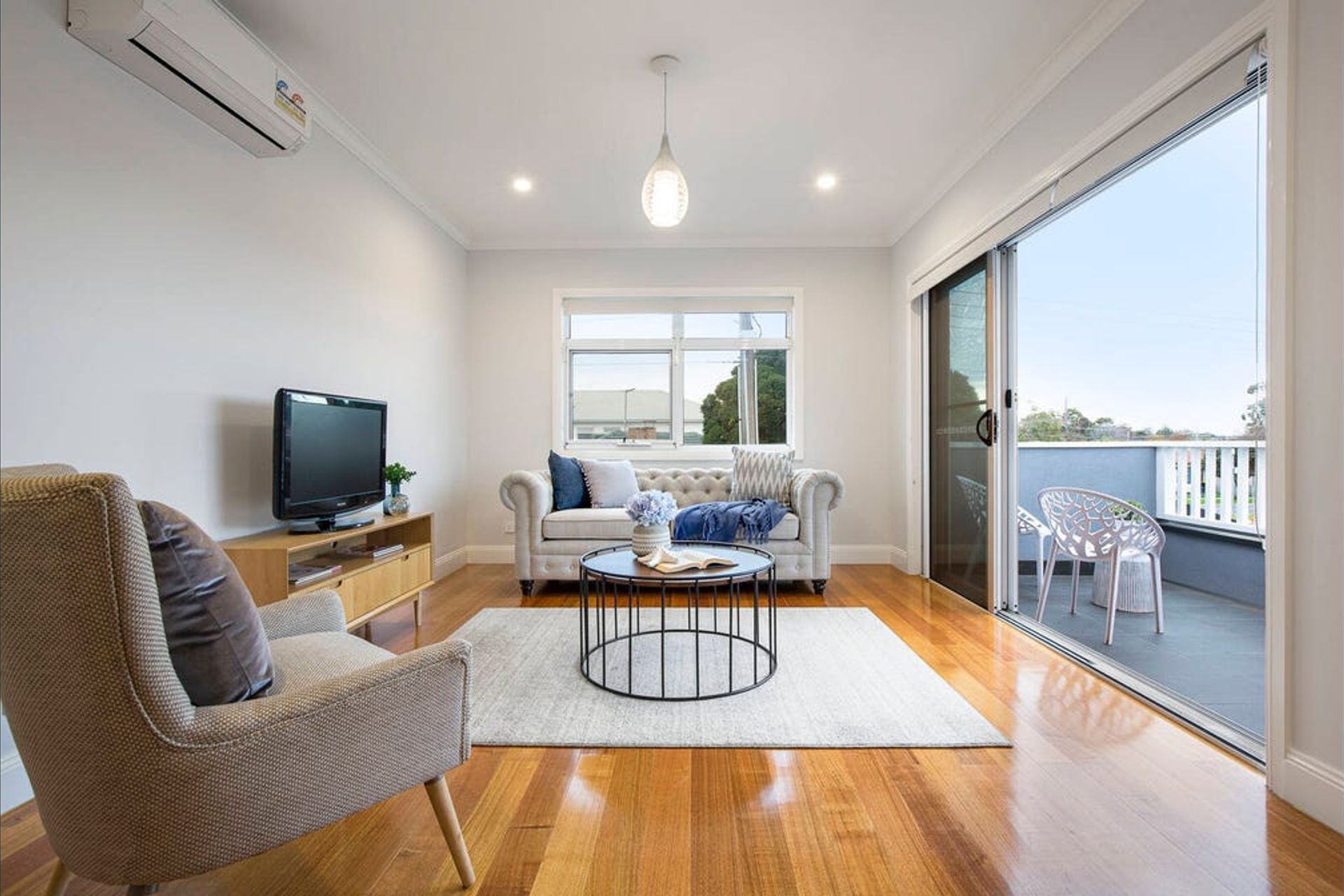 EAST BENTLEIGH MEETS THE HAMPTONS