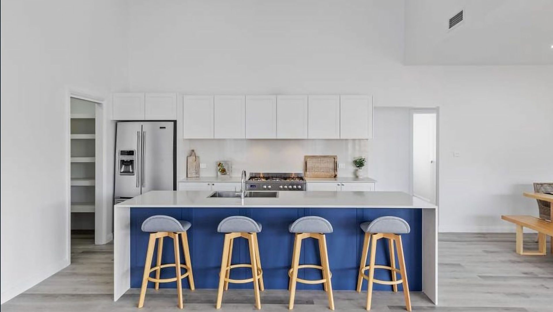 Aberglasslyn Residence banner