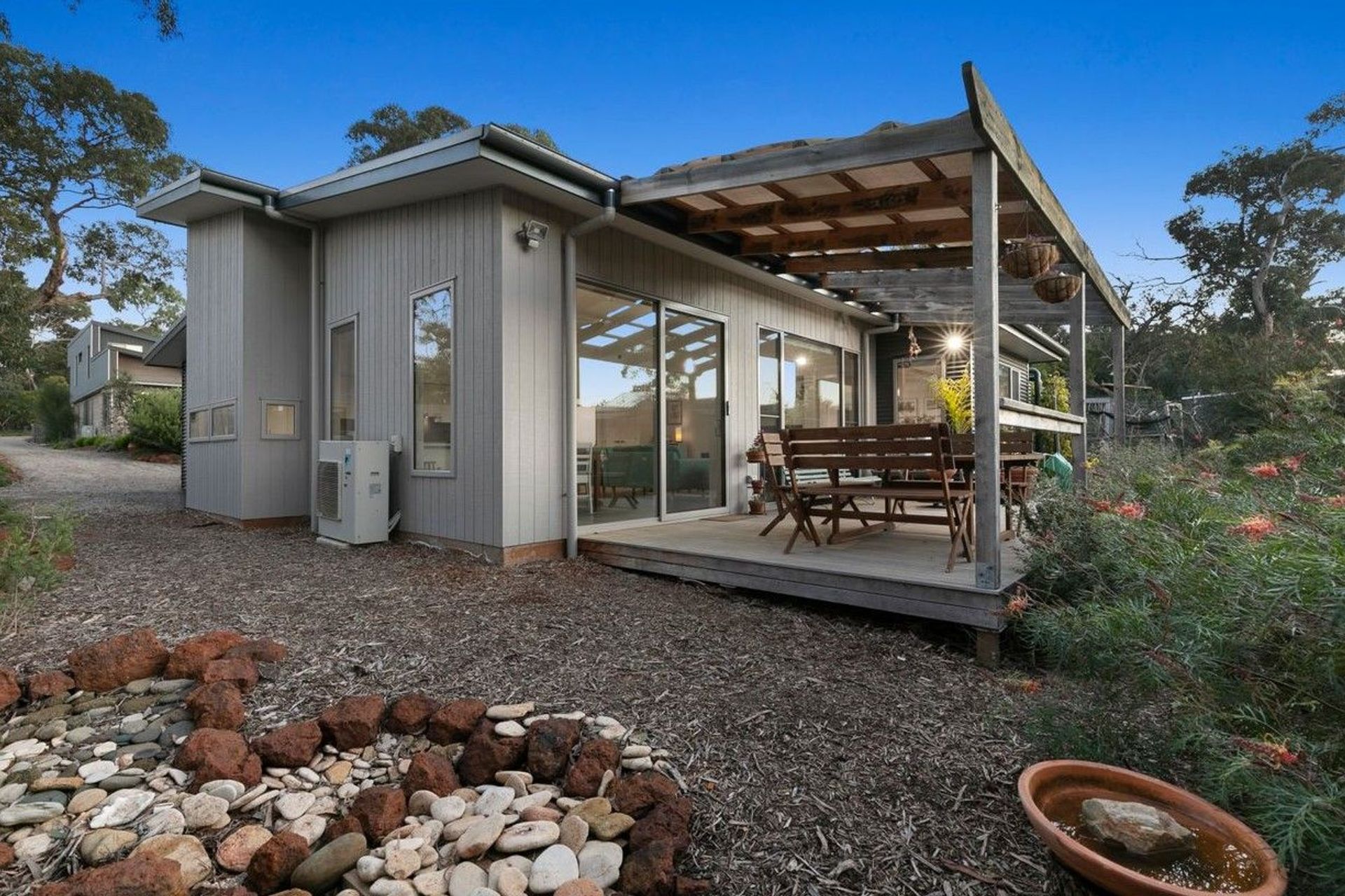 ^^ Anglesea Residence