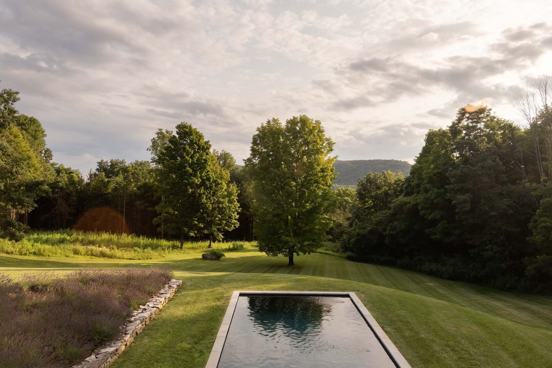 imgi2467a27f8311ad398009330f2e20LandscapeOurHome.jpg