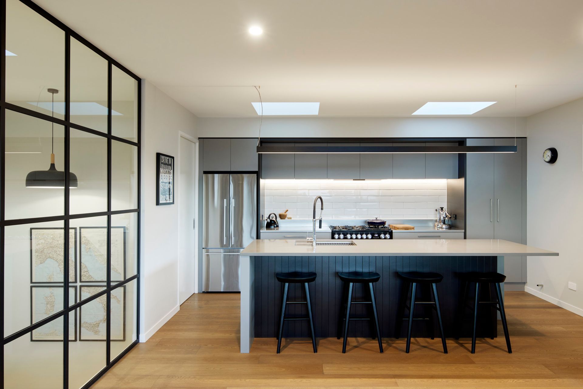 Honouring the Avenues