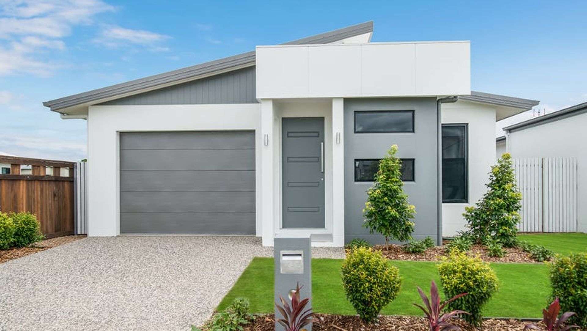Colorbond Sectional Garage Door - Bohle Plains, Queensland banner